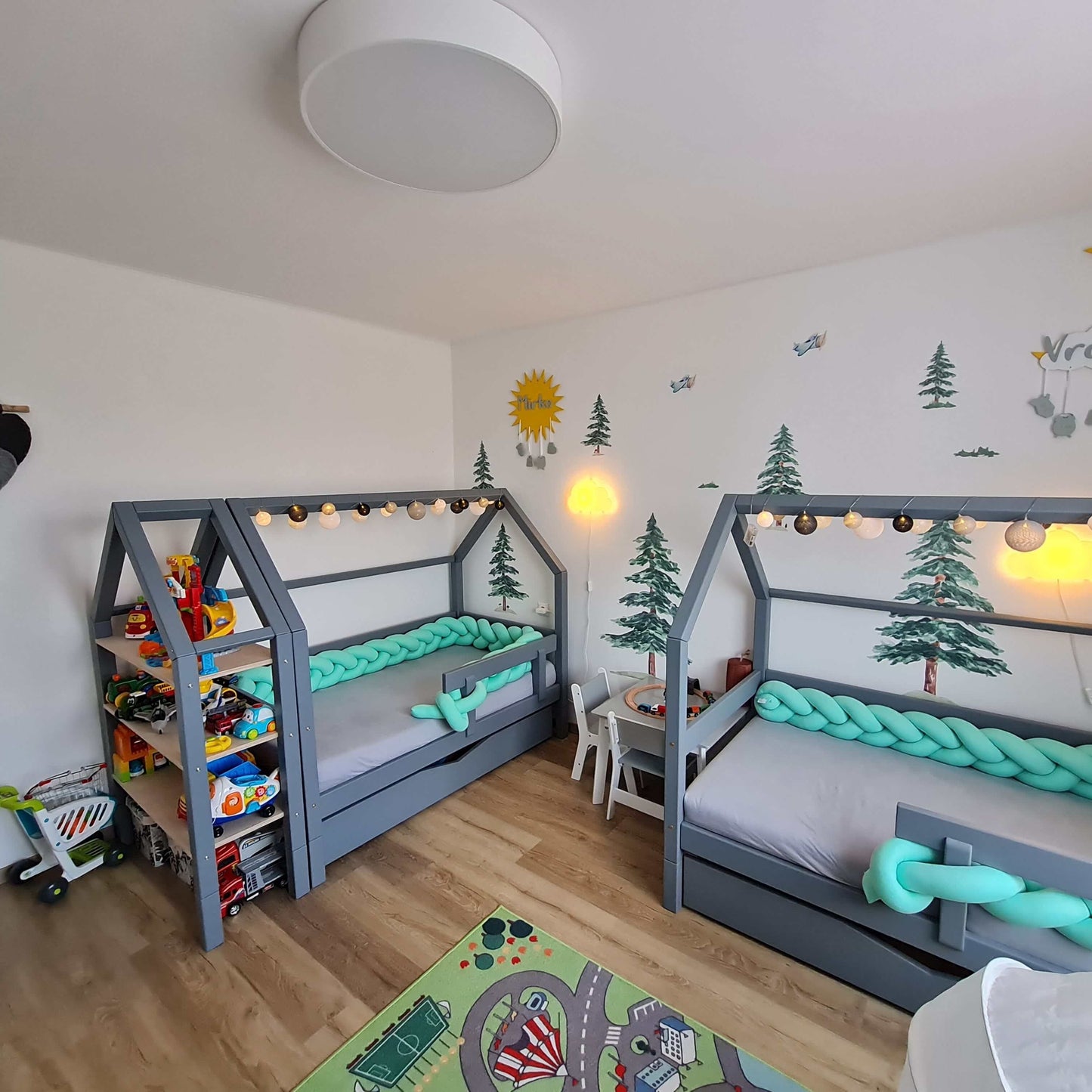 Hausbett FENNA für Kinder mit Rausfallschutz, versch. Maße & Farben