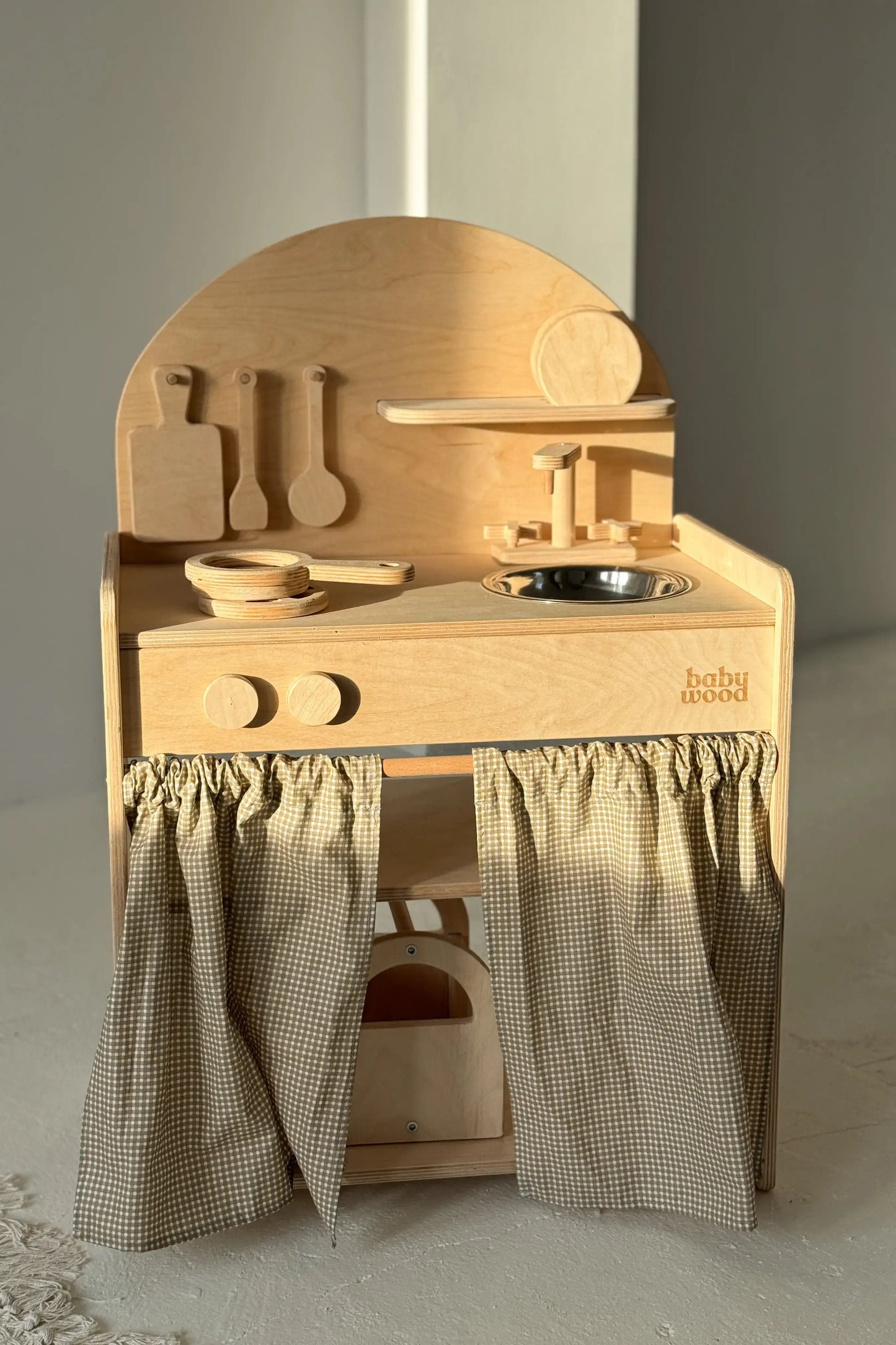 Kinderküche aus Holz