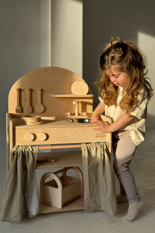 Kinderküche aus Holz