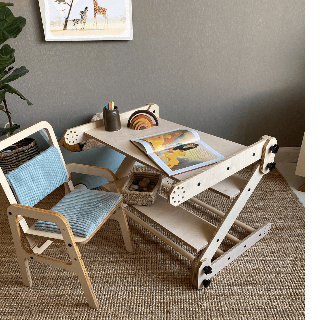 Kletterset / Klettertisch NABU mit multifunktionalem Design als Kindertisch und Maltisch für kreativen Spielspaß.