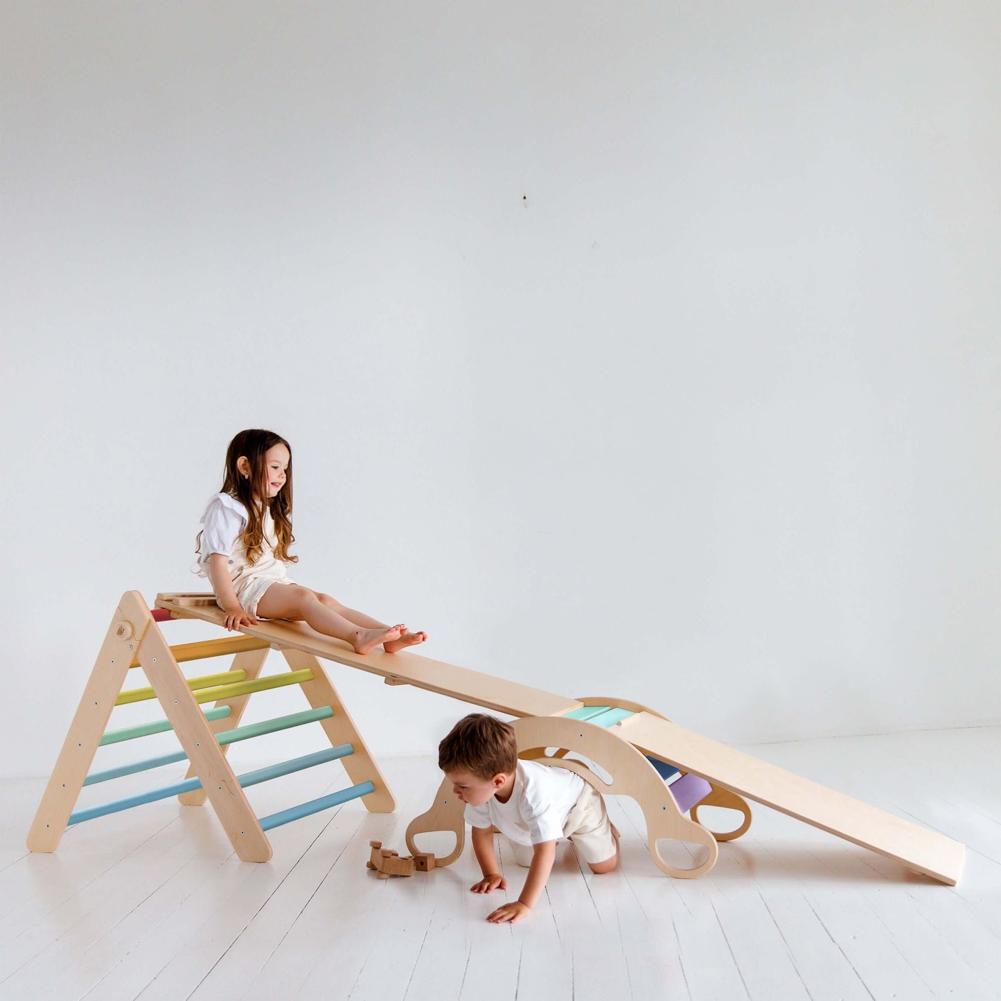 XXL Set Pikler Dreieck, 2x Rutschbrett, Schwingbogen - versch. Farben