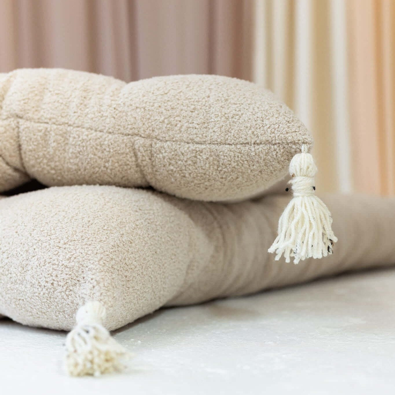 LIMITIERT Bouclé Kissen für Holzwippe, versch. Farben und Größen
