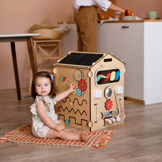 Motorikhaus / Activity Board Natura