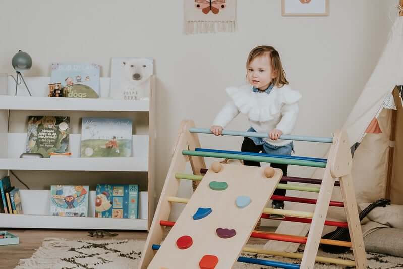 Pikler Kletterdreieck mit Rampe