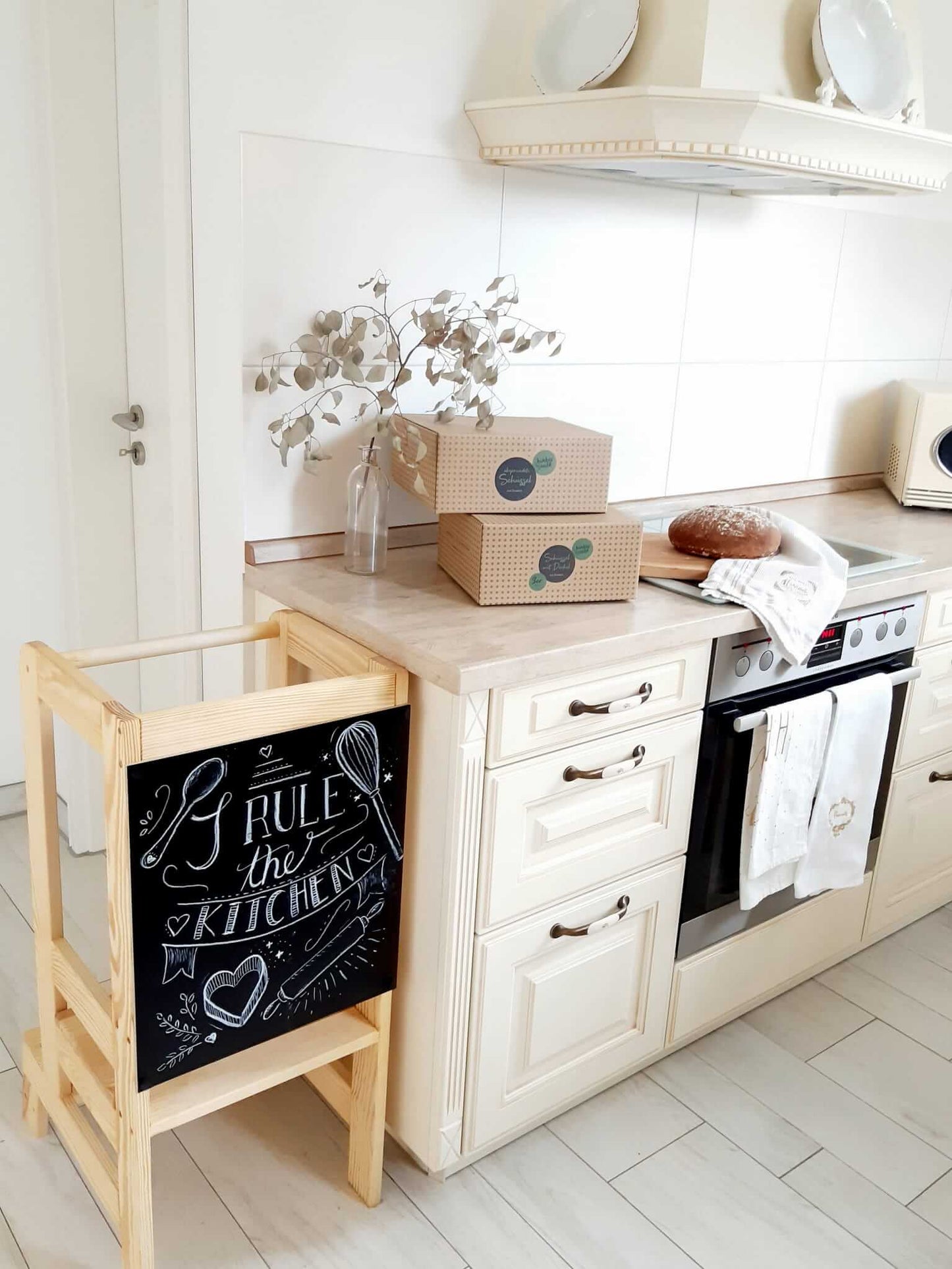 MeowBaby® Lernturm Küchenhelfer mit einer Tafel für Kinder, versch. Farben
