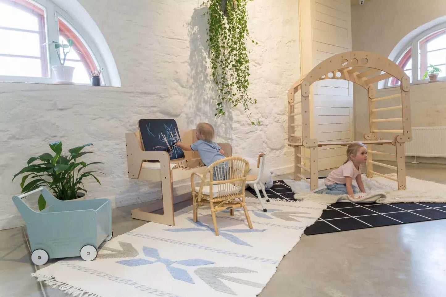 Montessori Schreib- und Maltisch "Ina"