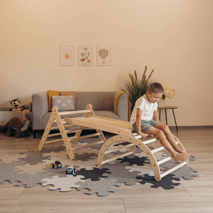 Luna climbing set