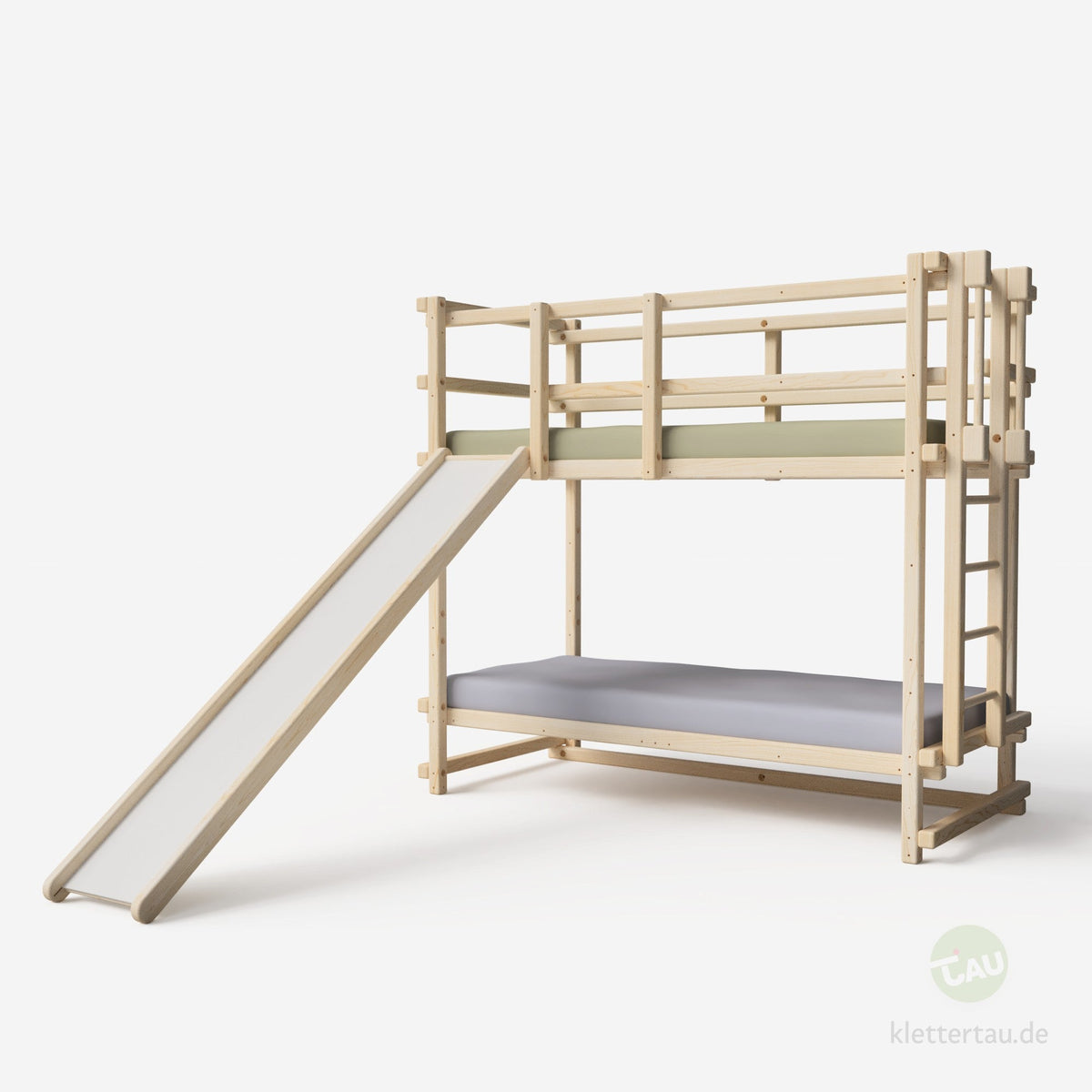 Etagenbett aus Holz mit Rutsche