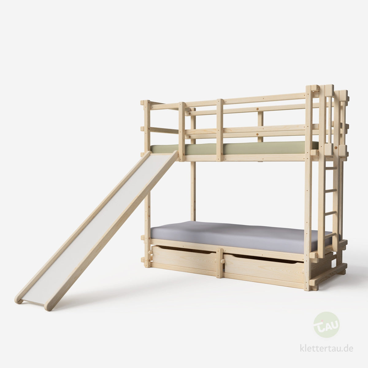 Etagenbett aus Holz mit Rutsche