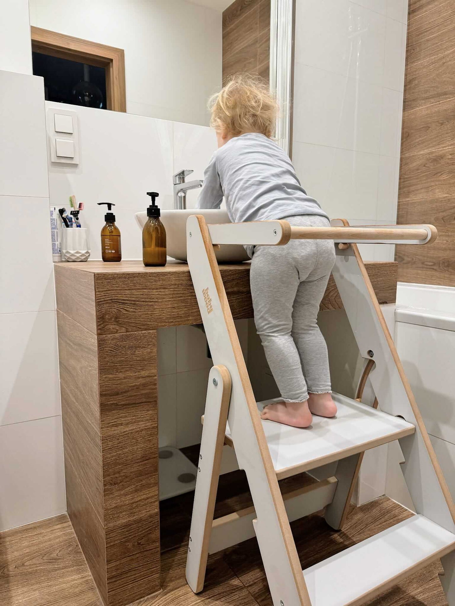 Faltbarer Küchenhefer, versch. Farben, extradünn