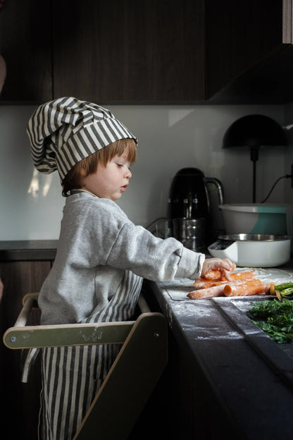 Faltbarer Küchenhefer, versch. Farben, extradünn