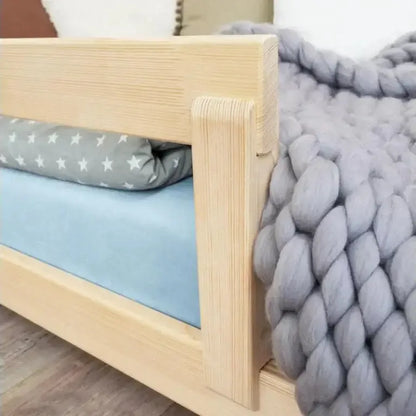 Hausbett NIKA für Kinder mit Rausfallschutz, versch. Maße & Farben