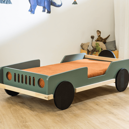 Holz Kinderbett JEEP, versch. Farben