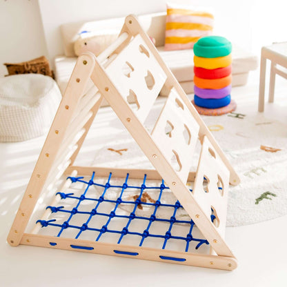 Kletterdreieck Äffchen mit Sprossen und Netz für Kinder, ideal zur Förderung der Bewegungsfähigkeiten.