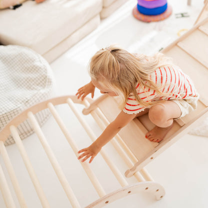 Panda climbing set
