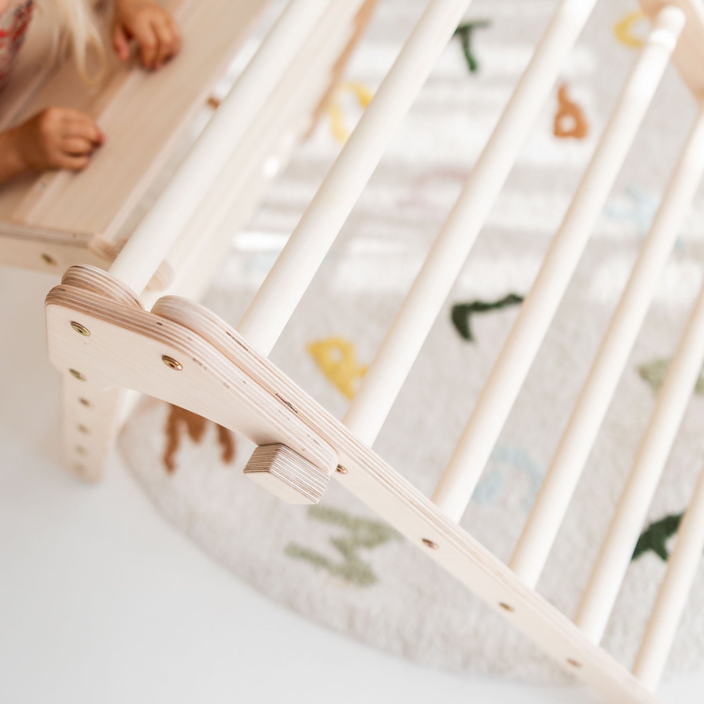 Panda climbing set