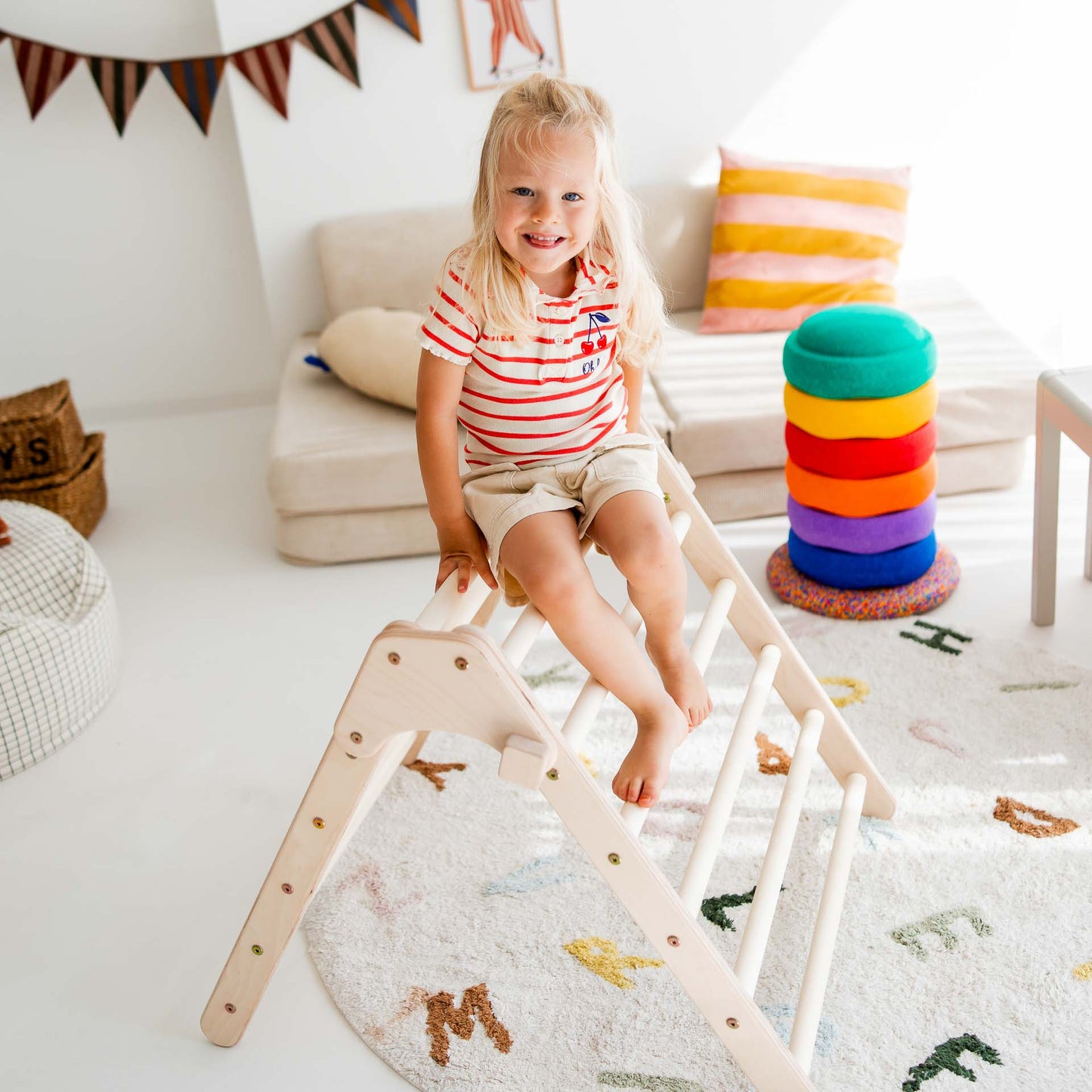 Panda climbing set