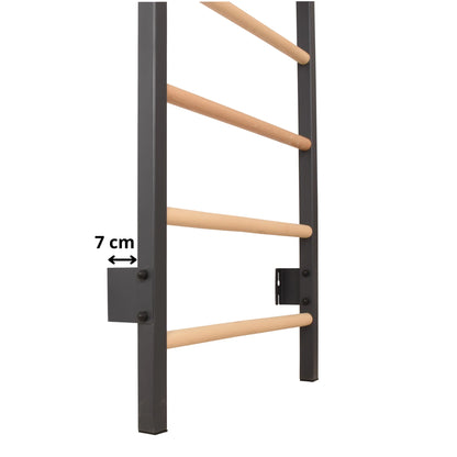 Kletterwand aus Metall mit Zubehör