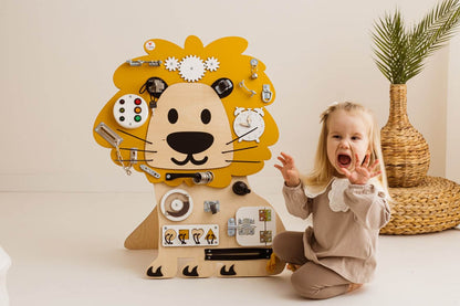 Motorikbrett / Motorikwand Leo Löwe