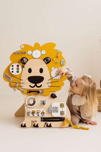 Motorikbrett / Motorikwand Leo Löwe