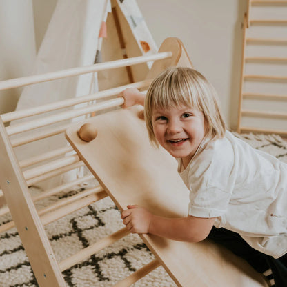 Pikler Kletterdreieck mit Rampe & Sprossenwand