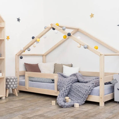 Hausbett NIKA für Kinder mit Rausfallschutz, versch. Maße & Farben