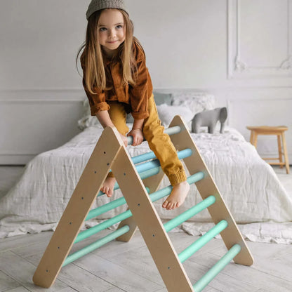 Pikler climbing triangle Mint