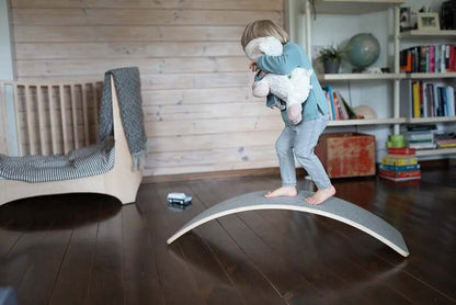 Wooden balance board