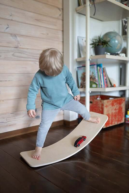 Wooden balance board
