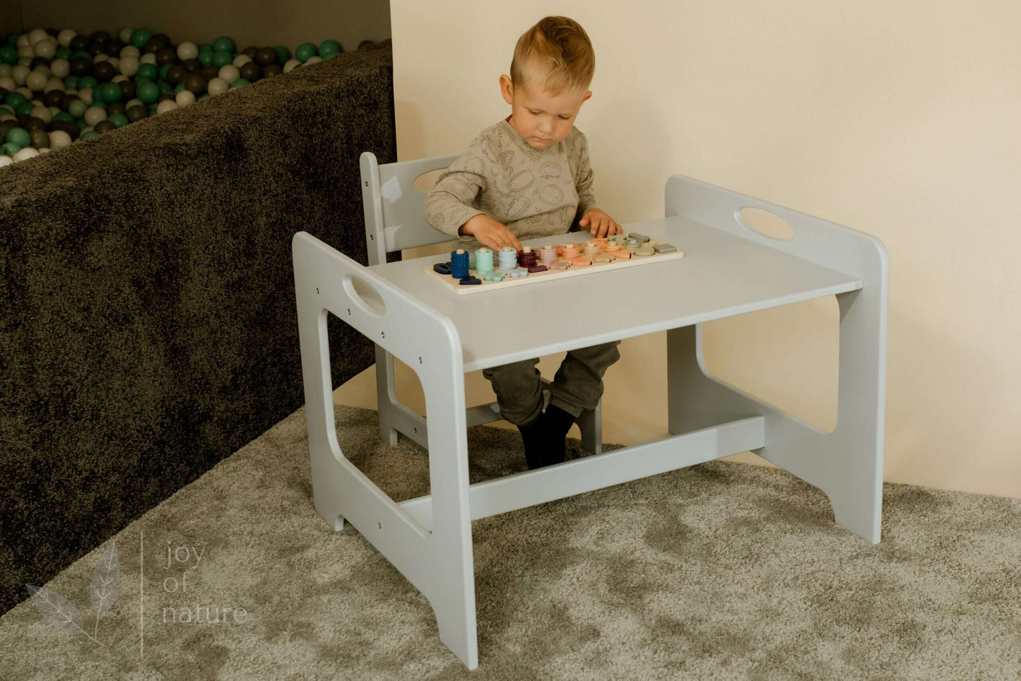 Children's table / game table with chairs